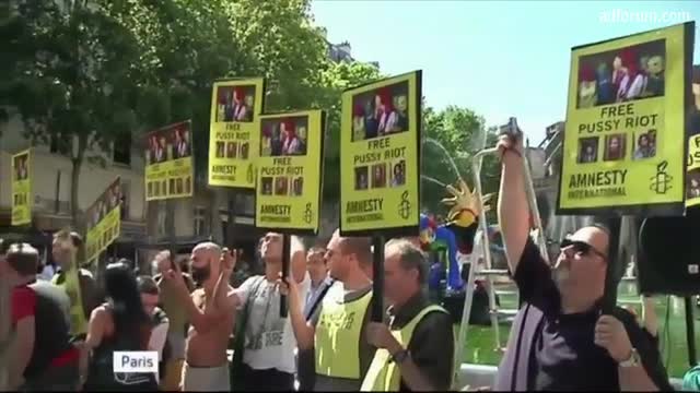 Free Pussy Riot!