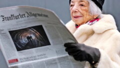 Photographing a witness of the Holocaust